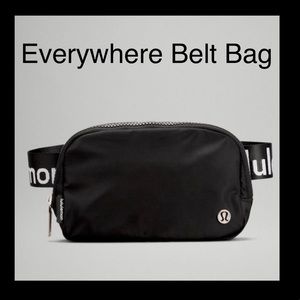 Lululemon Everywhere Belt Bag LOGO
Black and White Educator style bag Rare